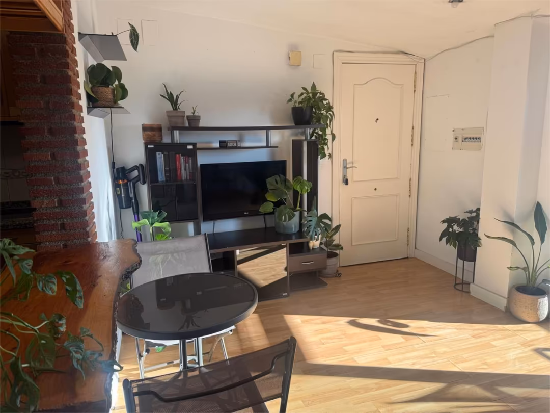 Ático en  Calle Sotillo 29