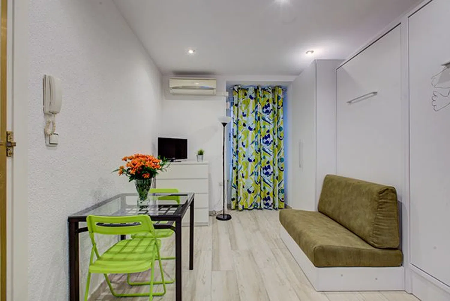 Estudio en calle Minas, 21 - Foto 1