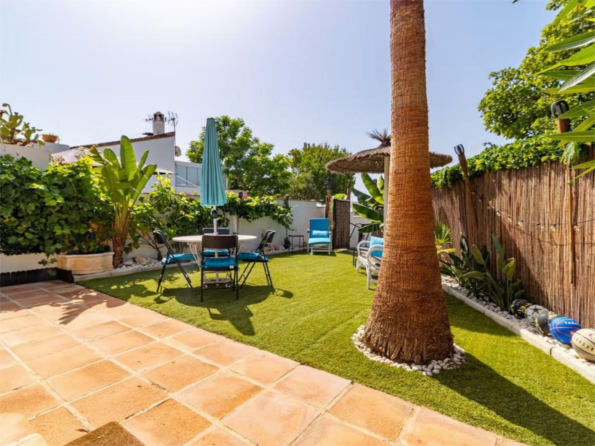 Chalet en  Calle Maestro Chueca 14 - Foto 2