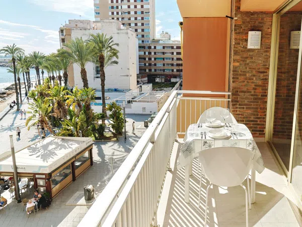 Piso en Calle Ramón y Cajal, 33 - Foto 2