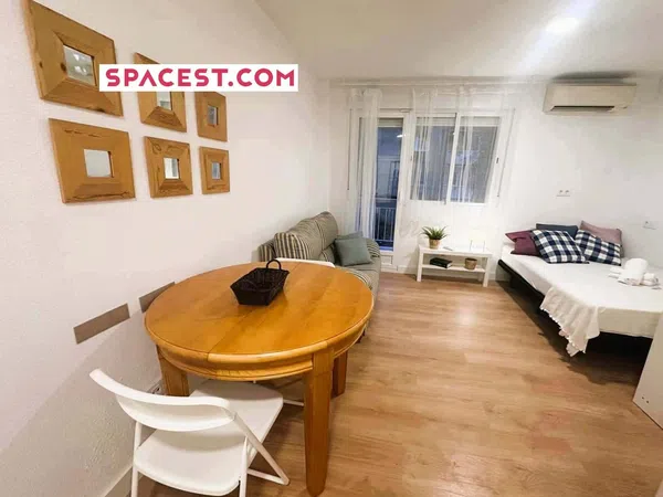 Estudio en Calle de Gil de Andrade, 8, Juan de Austria - Foto 1