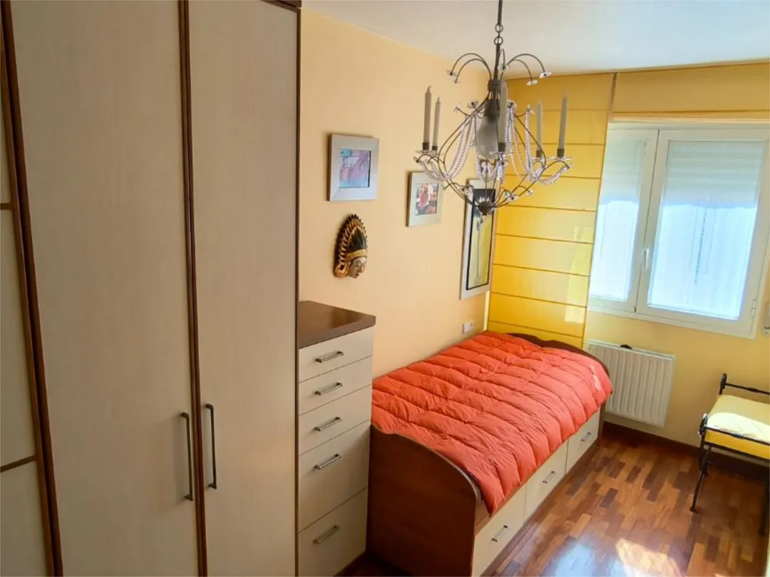 Casa adosada en  Calle Quiñones 34 - Foto 10