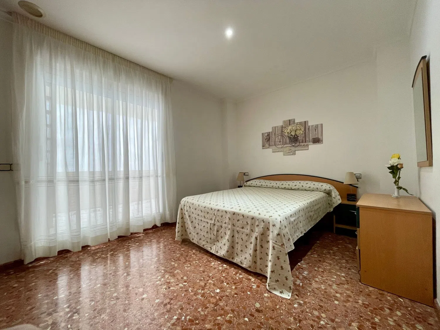 Chalet adosado en calle d'Agustina d'Aragó, 14 - Foto 6