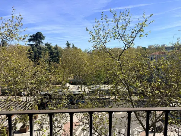 Piso en calle de Francisco Silvela, 9