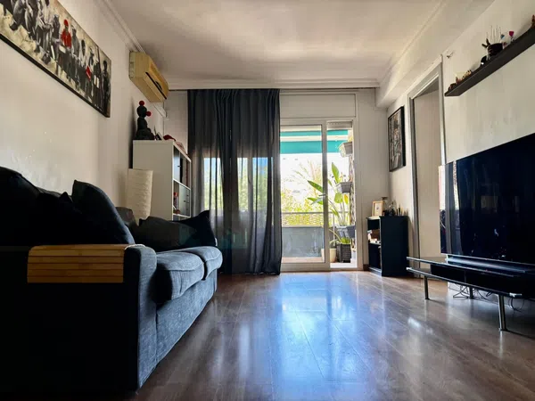 Piso en Calle de la Creu, 14 - Foto 1