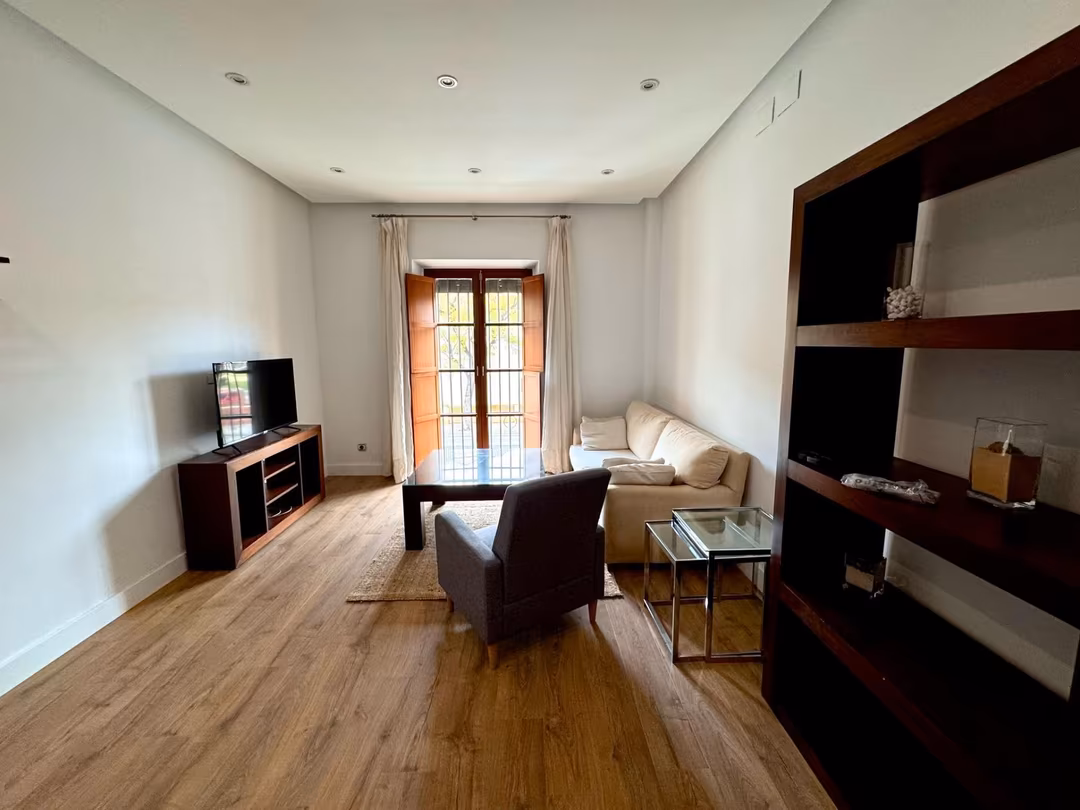 Piso en  Calle Luis Montoto 1 - Foto 2