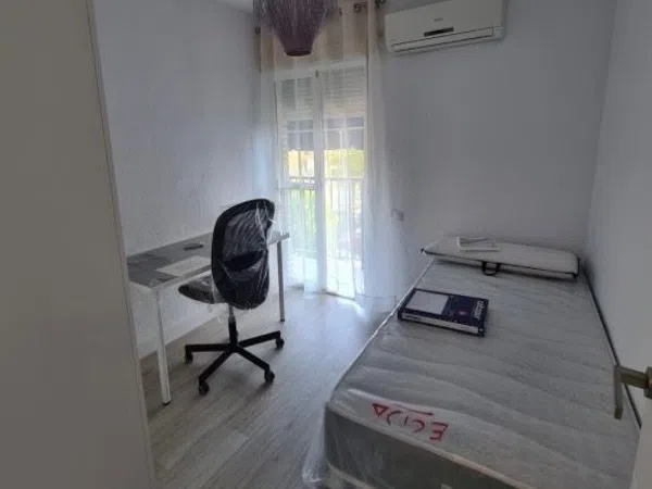 Piso en Calle Virgen de Valvanera, 16, Buhaira - Huerta del Rey - Foto 4
