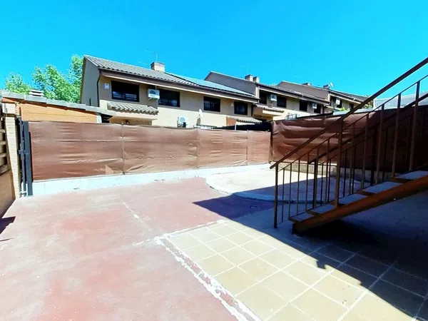 Chalet adosado en Mejorada del Campo - Foto 20