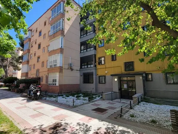 Piso en Calle la Canción del Olvido, 29 - Foto 4