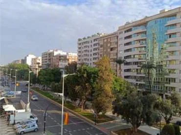 Piso en Alameda de San Antón - Foto 1