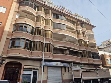 Piso en  Avenida Diego Ramírez Pastor 13 - Foto 1