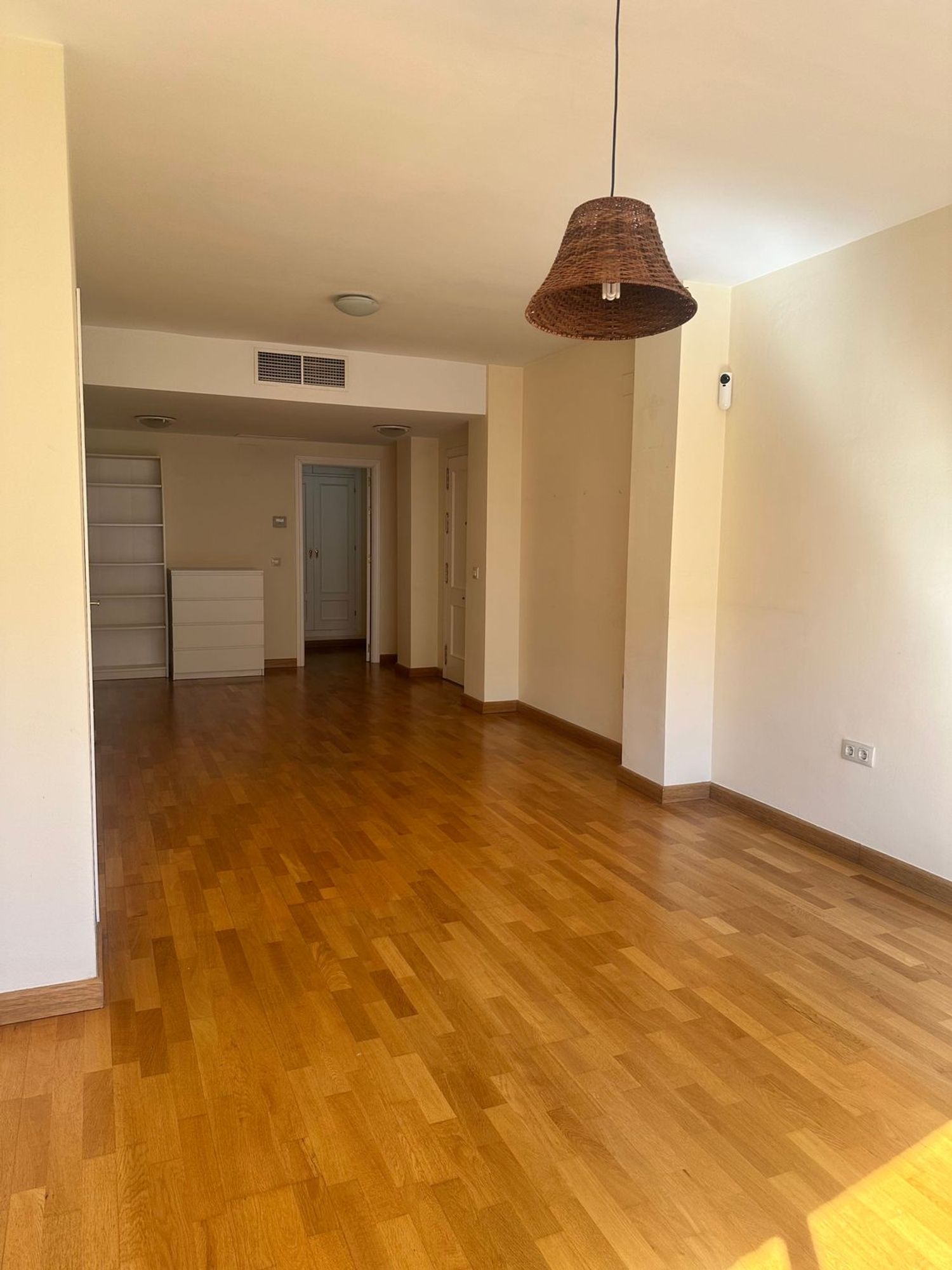 Estudio en calle Amador de los Ríos, 1 - Foto 8