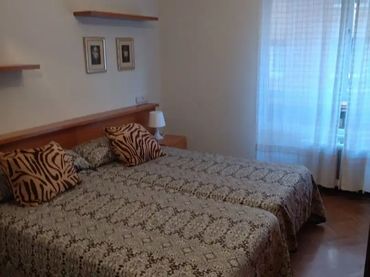 Piso en  Calle Marqués de Casa Valdés 101 - Foto 4