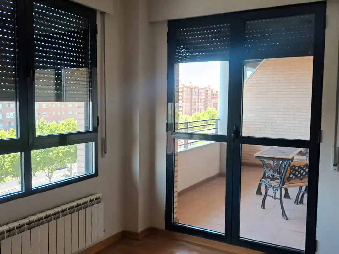 Piso en  Avenida del Cardenal Cisneros 44 - Foto 5