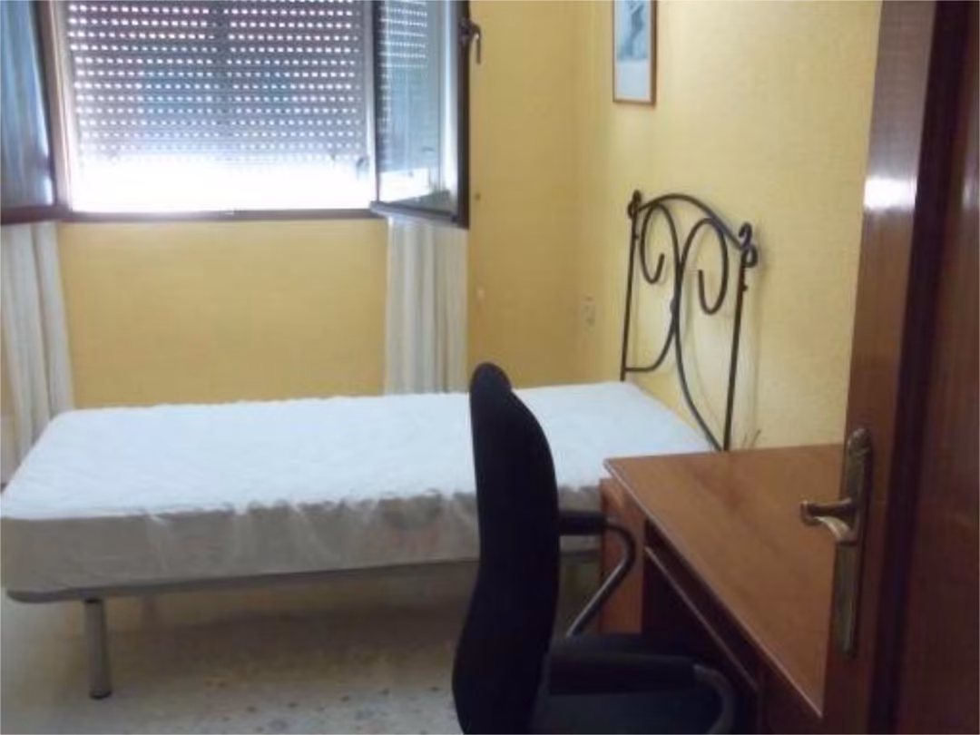 Piso en Ciudad Jardín - Foto 1