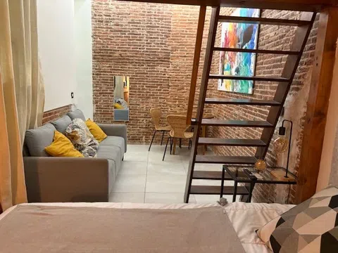 Piso en calle de Atocha, 76