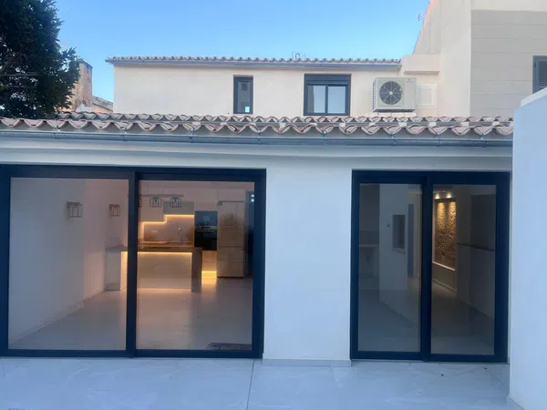 Chalet adosado en calle Nord, 17 - Foto 1