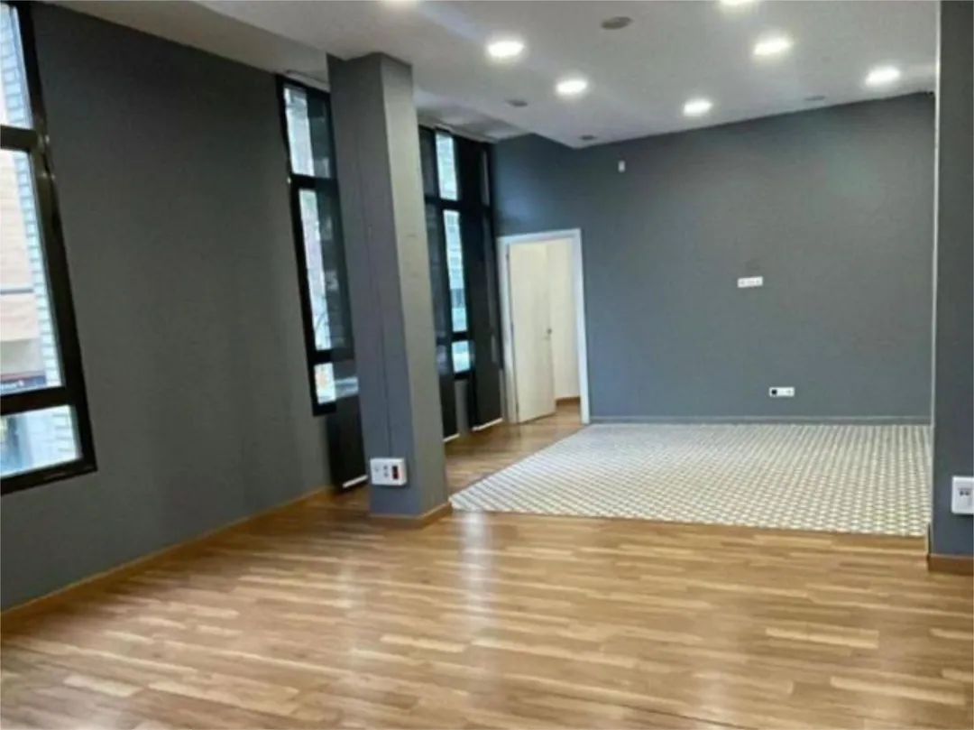 Piso en  Avenida Juan Sebastián Elcano 1 - Foto 11