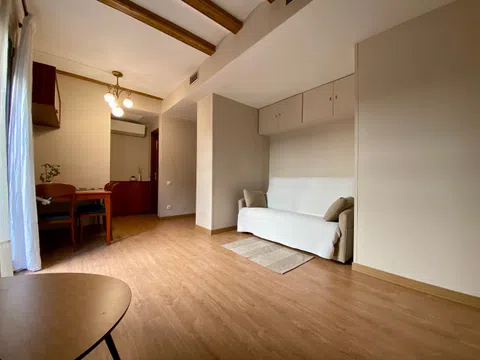 Piso en calle de Montcada, 4