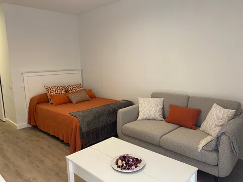 Estudio en calle Paraíso, 1