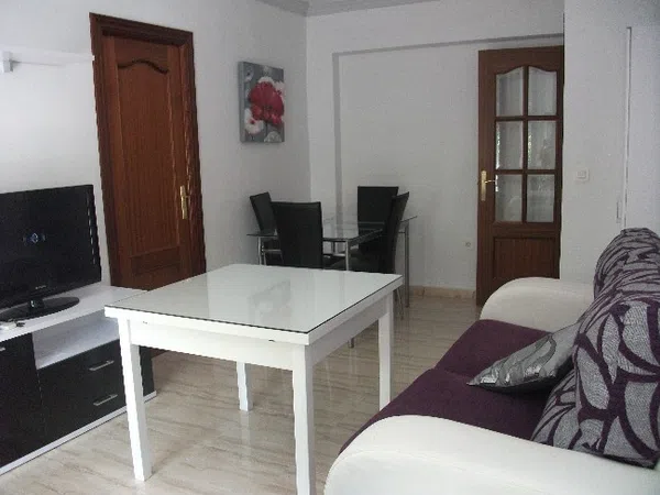 Piso en calle San Isidoro, 8