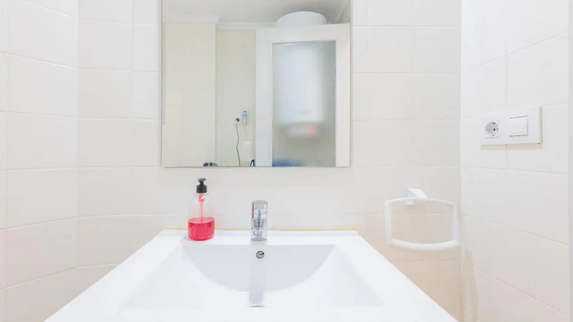 Piso en  Carrer de Yecla 19 - Foto 6