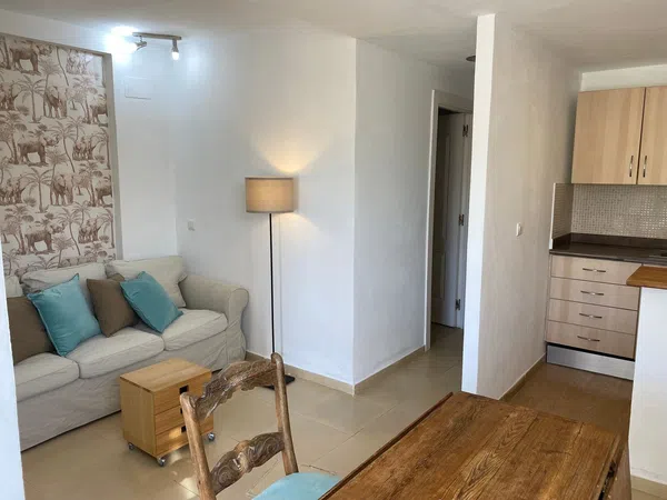 Piso en calle Islas Baleares, 24