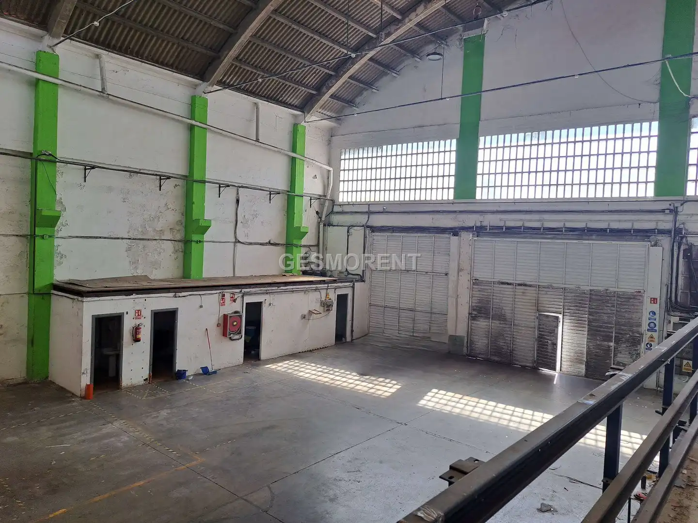 Nave Industrial en L'Hospitalet de Llobregat - Foto 2