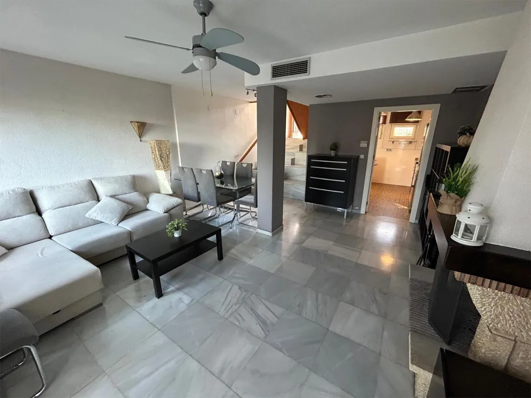 Casa adosada en  Calle Campo de Golf 10 - Foto 7