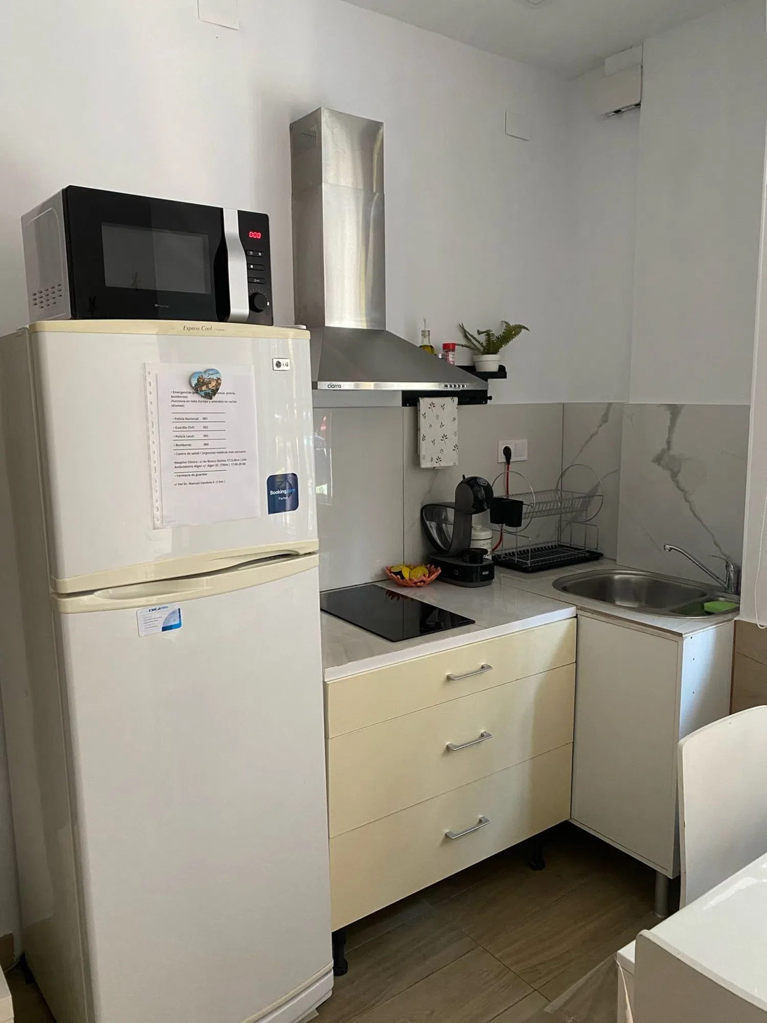 Estudio en calle del Mestre Valls, 31 - Foto 6