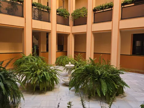 Piso en calle Alfonso XII, 62