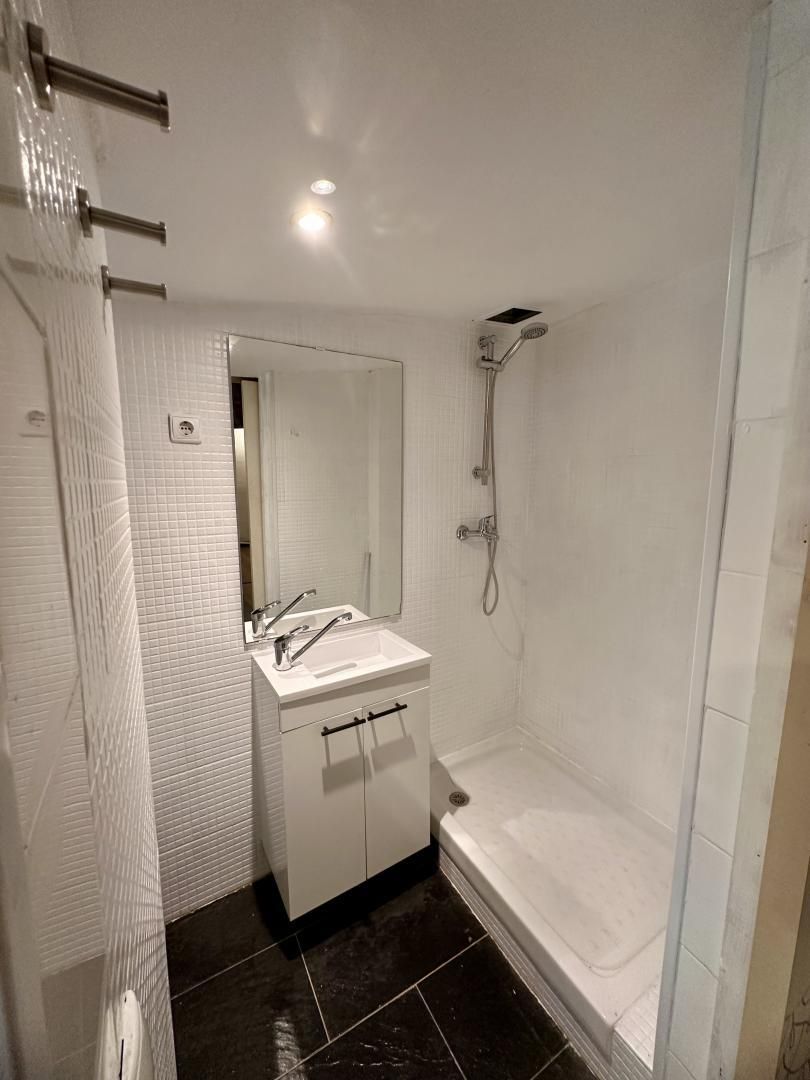 Piso en  Carrer de Joaquín Costa 1 - Foto 2