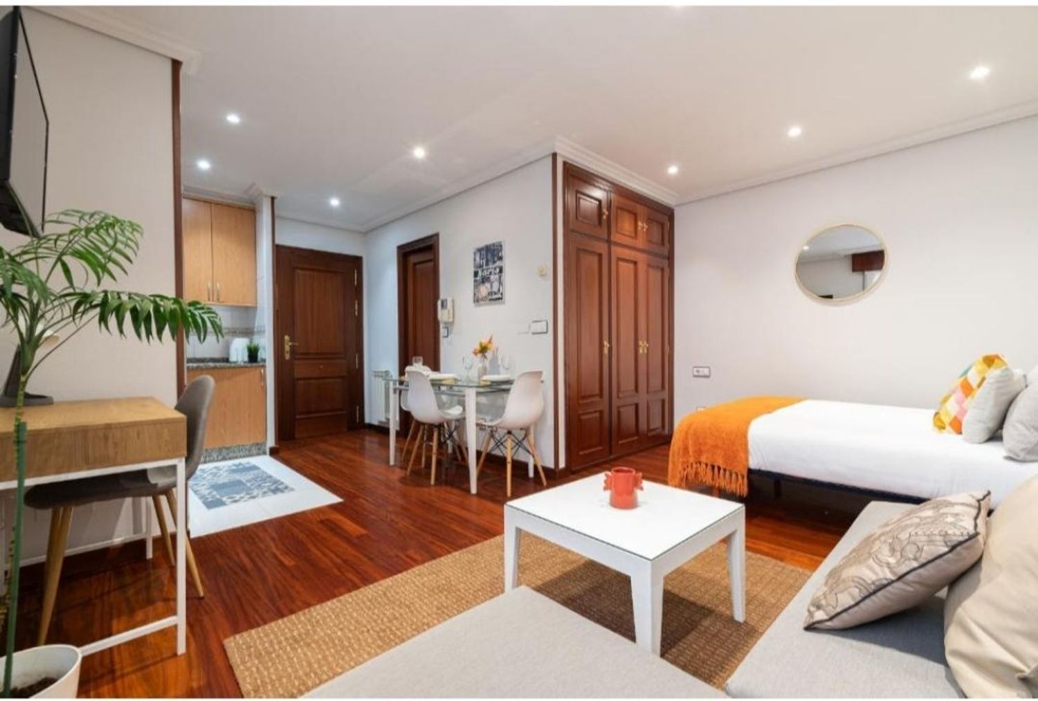 Estudio en avenida de Castrelos, 240 - Foto 2