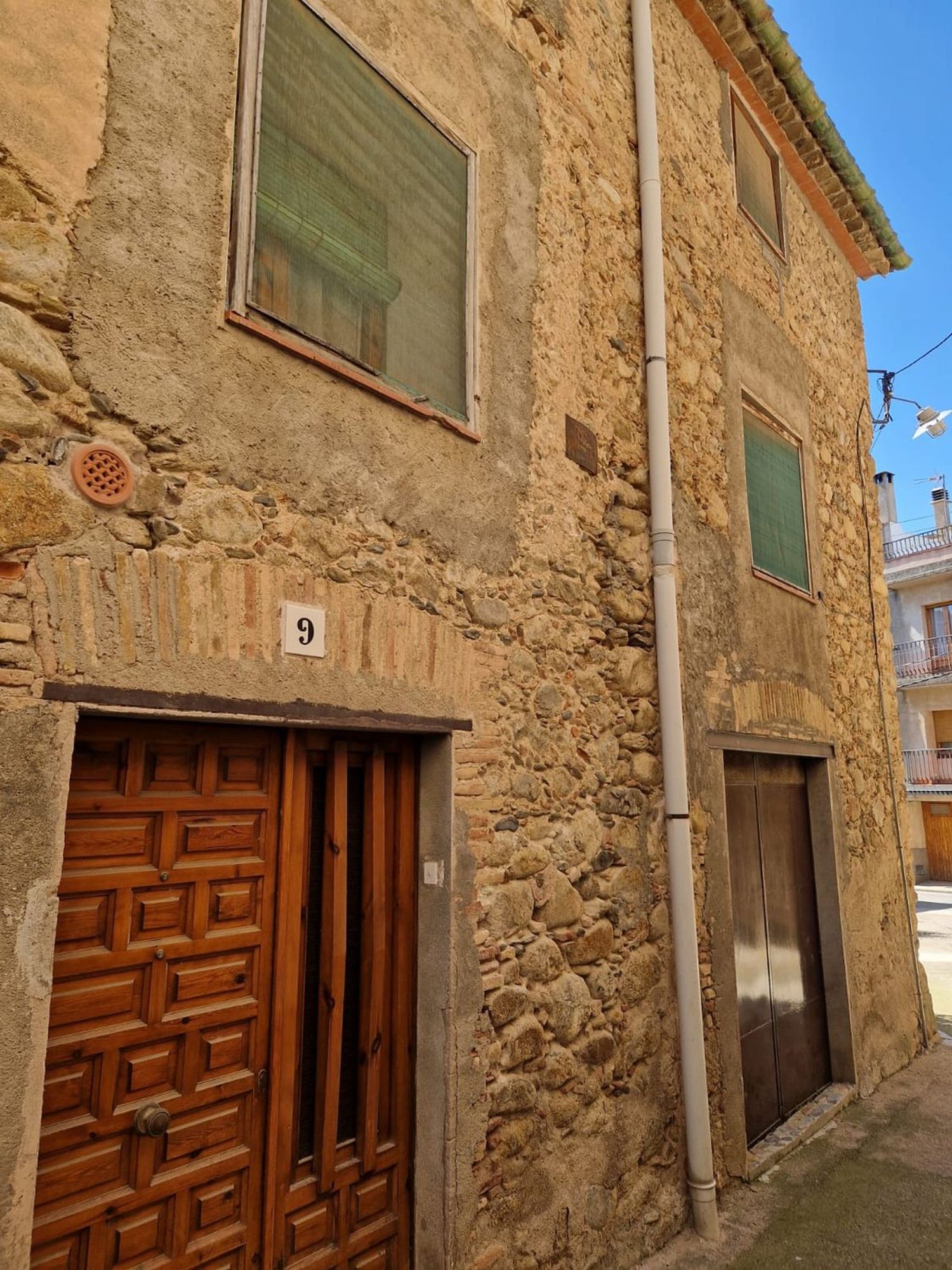 Casa de pueblo en Plaza Garriguella, 7 - Foto 2
