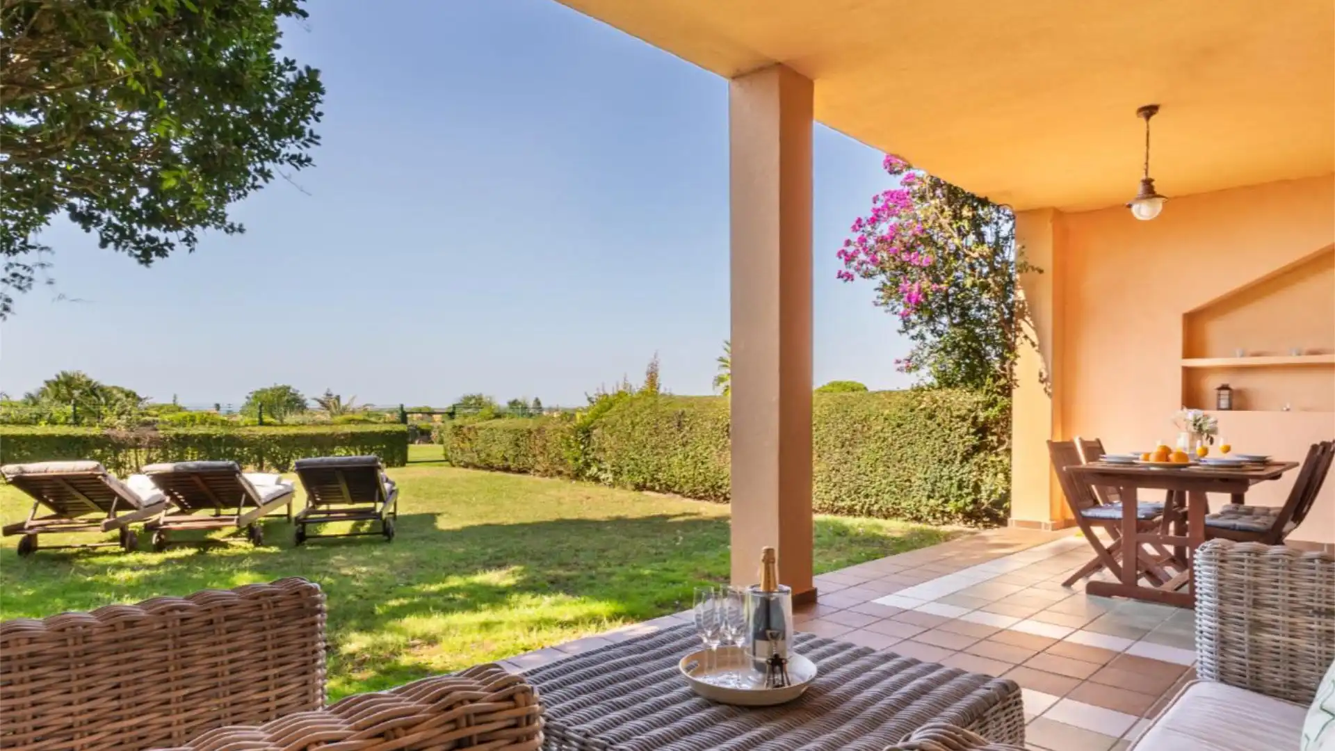 Casa adosada en  Calle Teodosio 12 - Foto 23