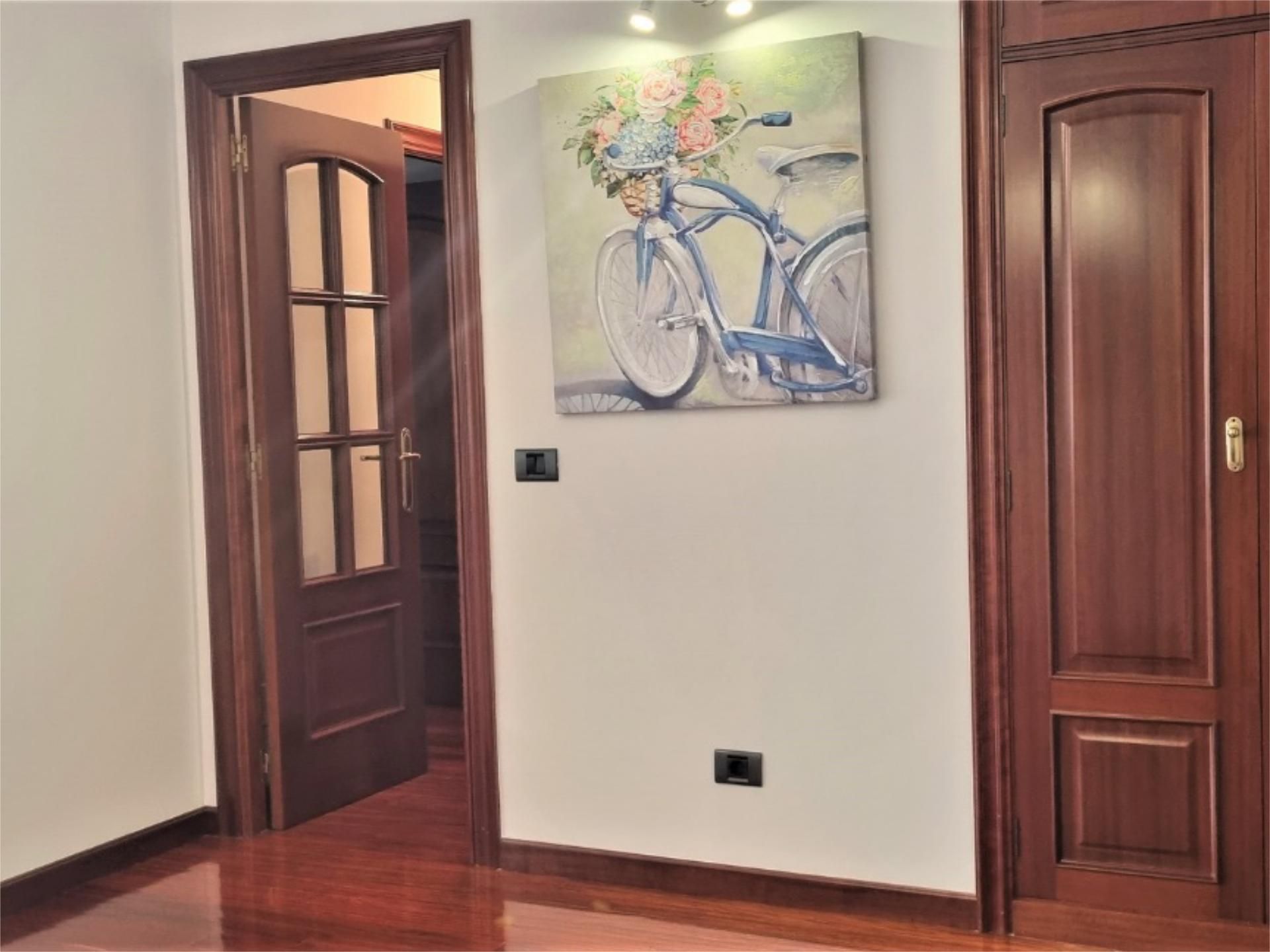 Piso en calle Rúa Rosalía de Castro 30 - Foto 4