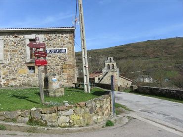 Chalet en Bustasur, Las Rozas de Valdearroyo - Foto 1