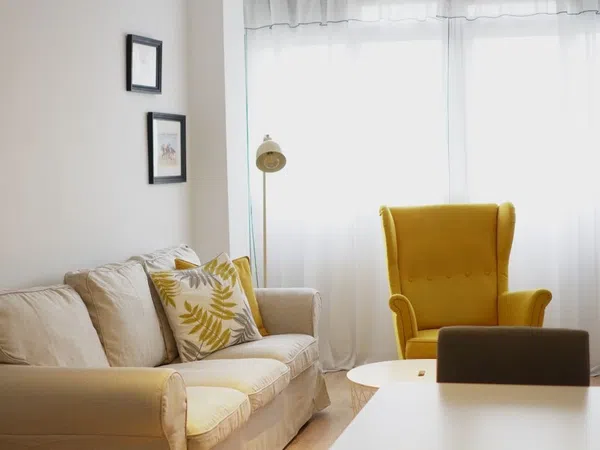 Piso en calle Higuera de la Sierra, 11