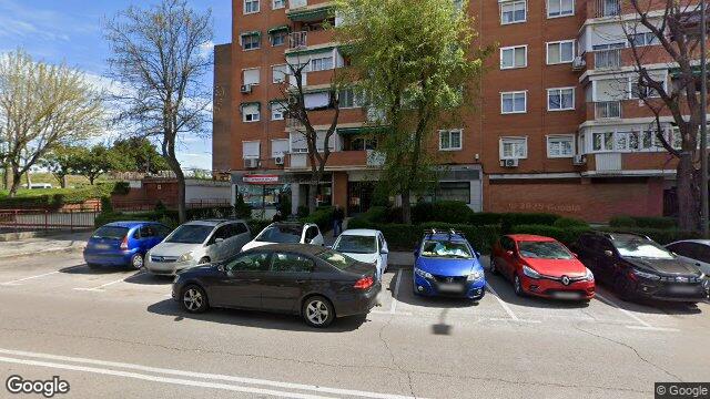 Vista de la calle de Piso en Calle Pintor Velázquez, 57