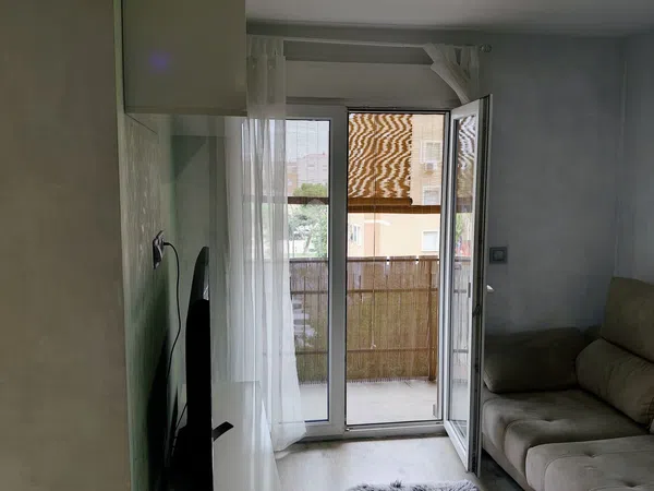 Piso en Avenida de los Reyes católicos, 25, La Alhóndiga, La Alhóndiga - Foto 1