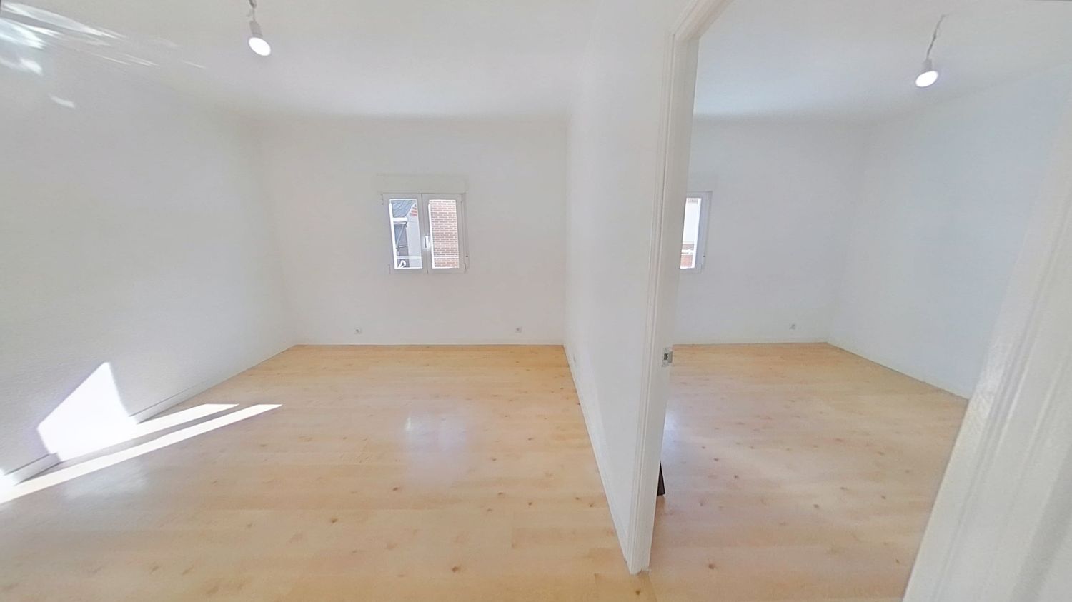 Piso en La Alhóndiga - Foto 2