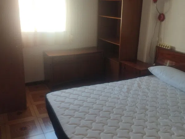 Alquiler de piso en Avenida Santa Cecilia, 1