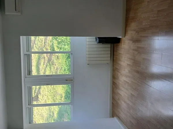 Piso en calle Teniente Muñoz Díaz, 25