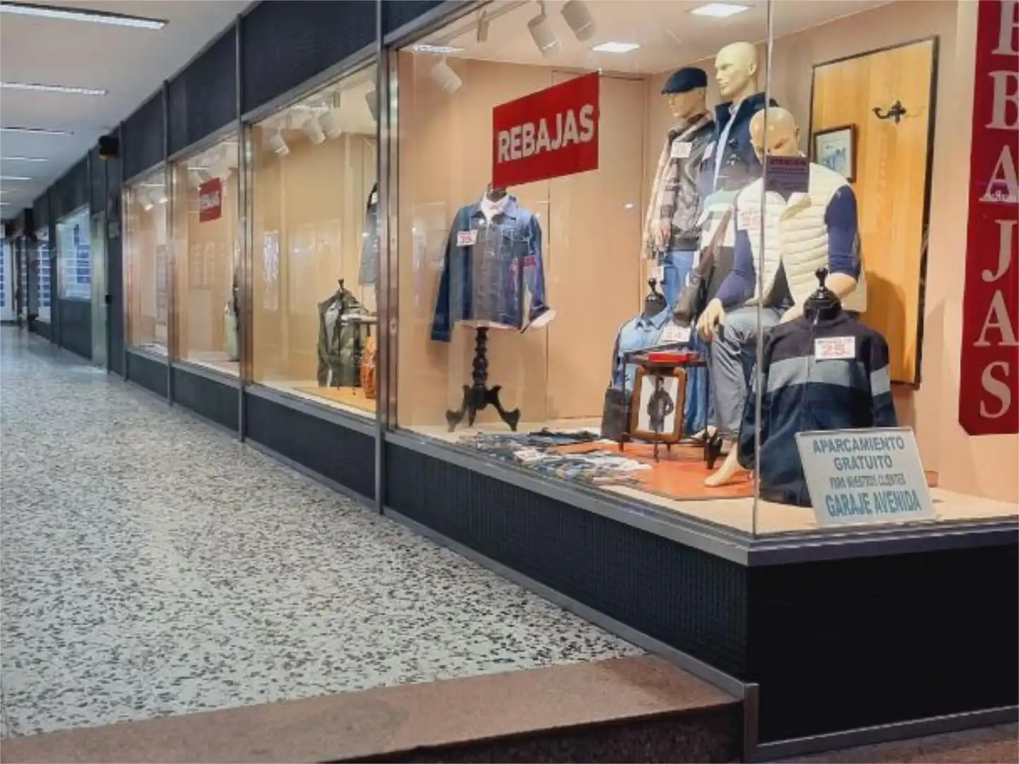 Local comercial en  Rúa de Urzaiz 182 - Foto 6