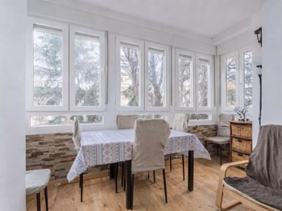 Piso en  Calle de Navalmoral de la Mata 22