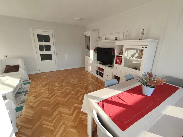 Piso en avenida Meridiana, 324