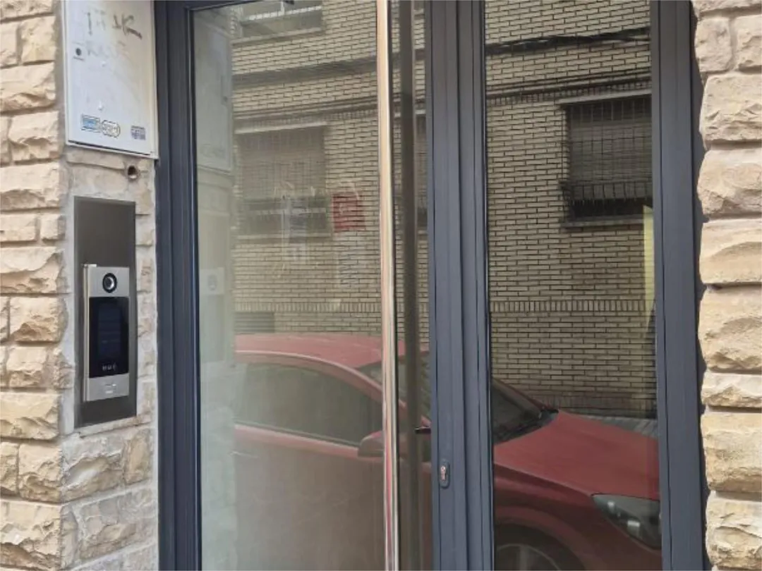 Piso en  Calle de Nuestra Señora de Covadonga 36 - Foto 2