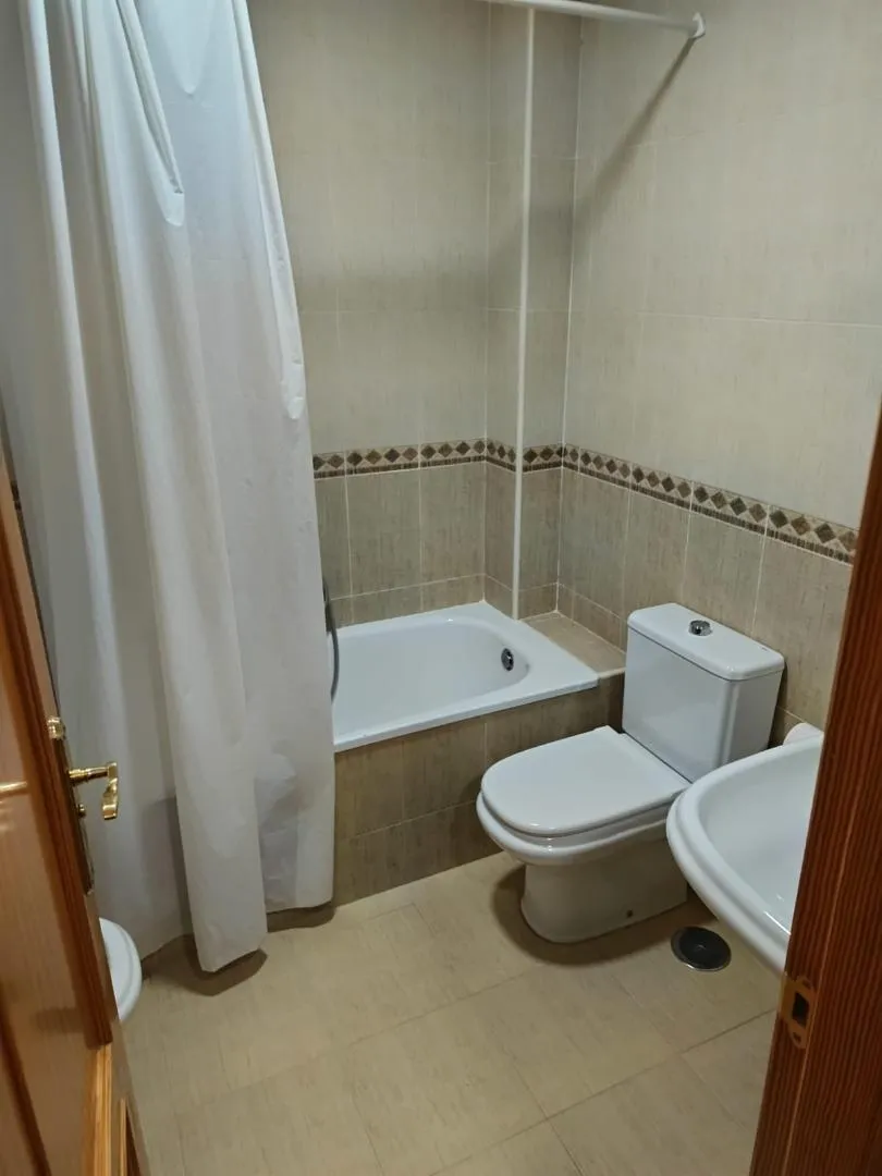 Piso en  Rodrigo de Triana 19 - Foto 2