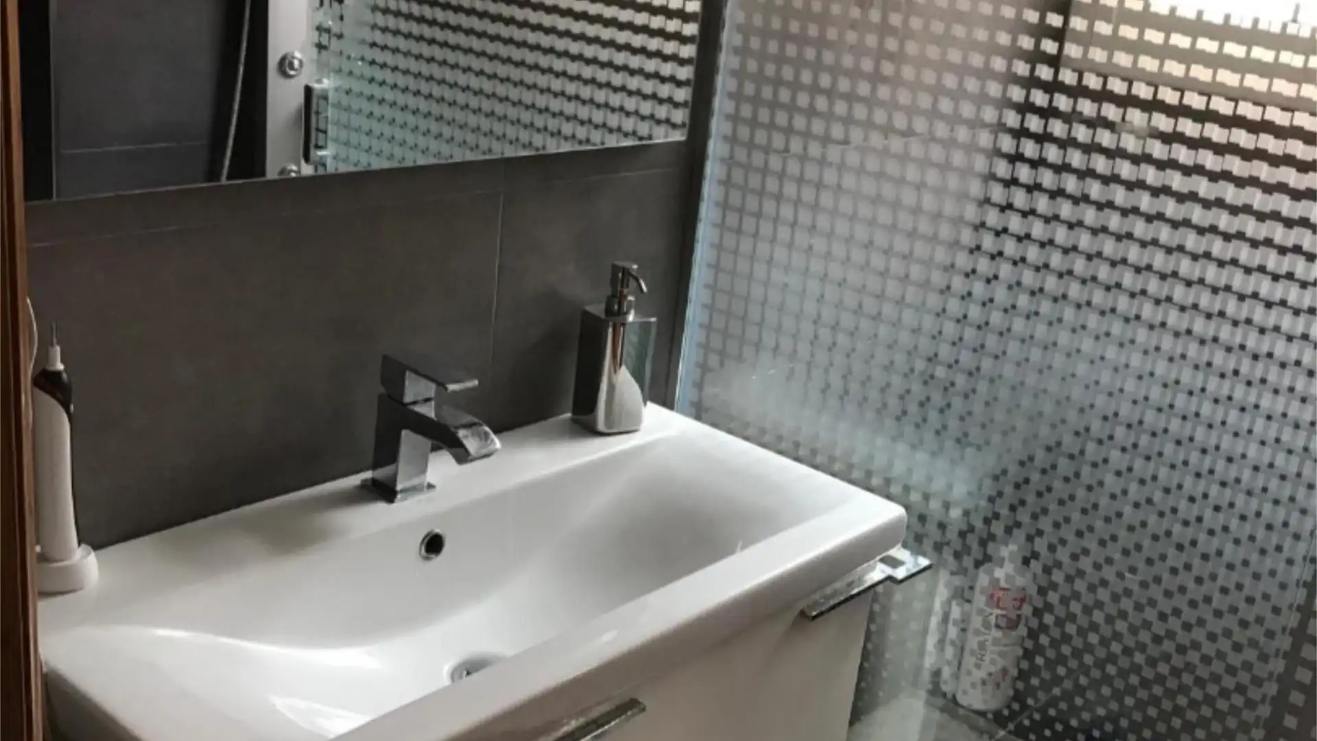 Piso en  Carrer de Josep Feliu i Codina 25 - Foto 4