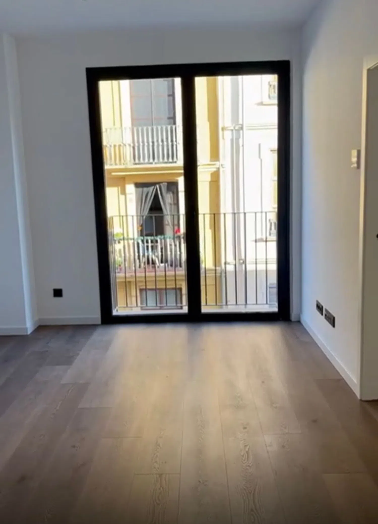 Piso en calle de Guillem Sorolla, 16 - Foto 2